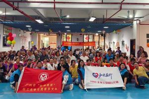 金秋送暖传真情，开云足球,开云足球(中国)
集团党支部重阳敬老在行动